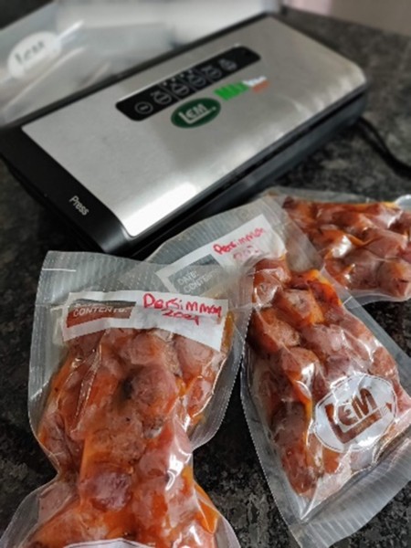 Vacuum Sealed Persimmons